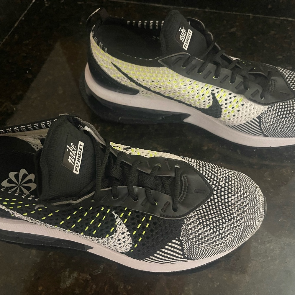 Nike Air Max Flyknit Racer Black White Volt Shoes DM9073-002 Women's 8.5